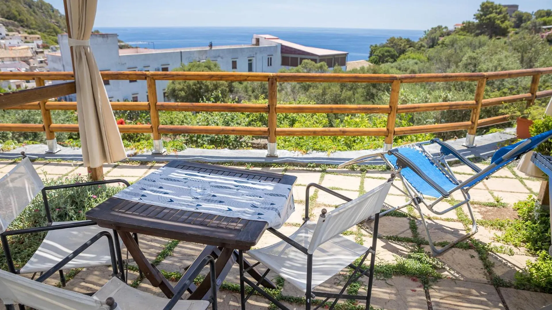 Apartment Clelia Case Vista Mare Isola di Ustica