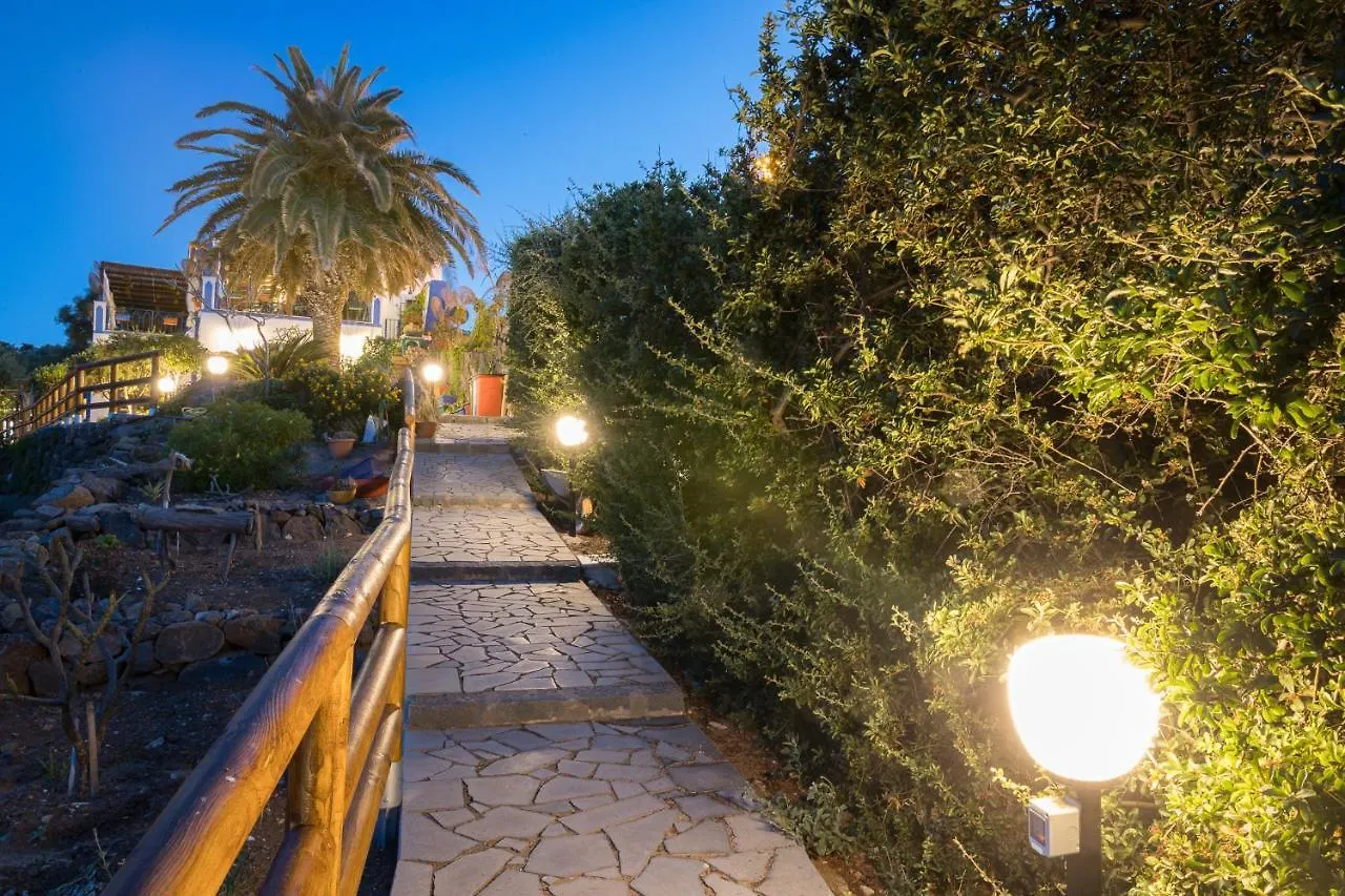 Apartment Clelia Case Vista Mare Isola di Ustica Italy